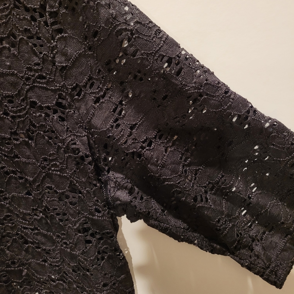 Top - Picture 2 of 3